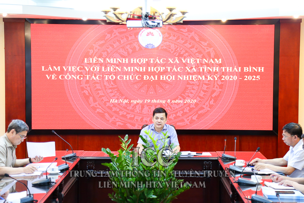 Phó Chủ tịch Nguyễn Văn Thịnh làm việc với Liên minh HTX tỉnh Thái Bình về công tác tổ chức Đại hội